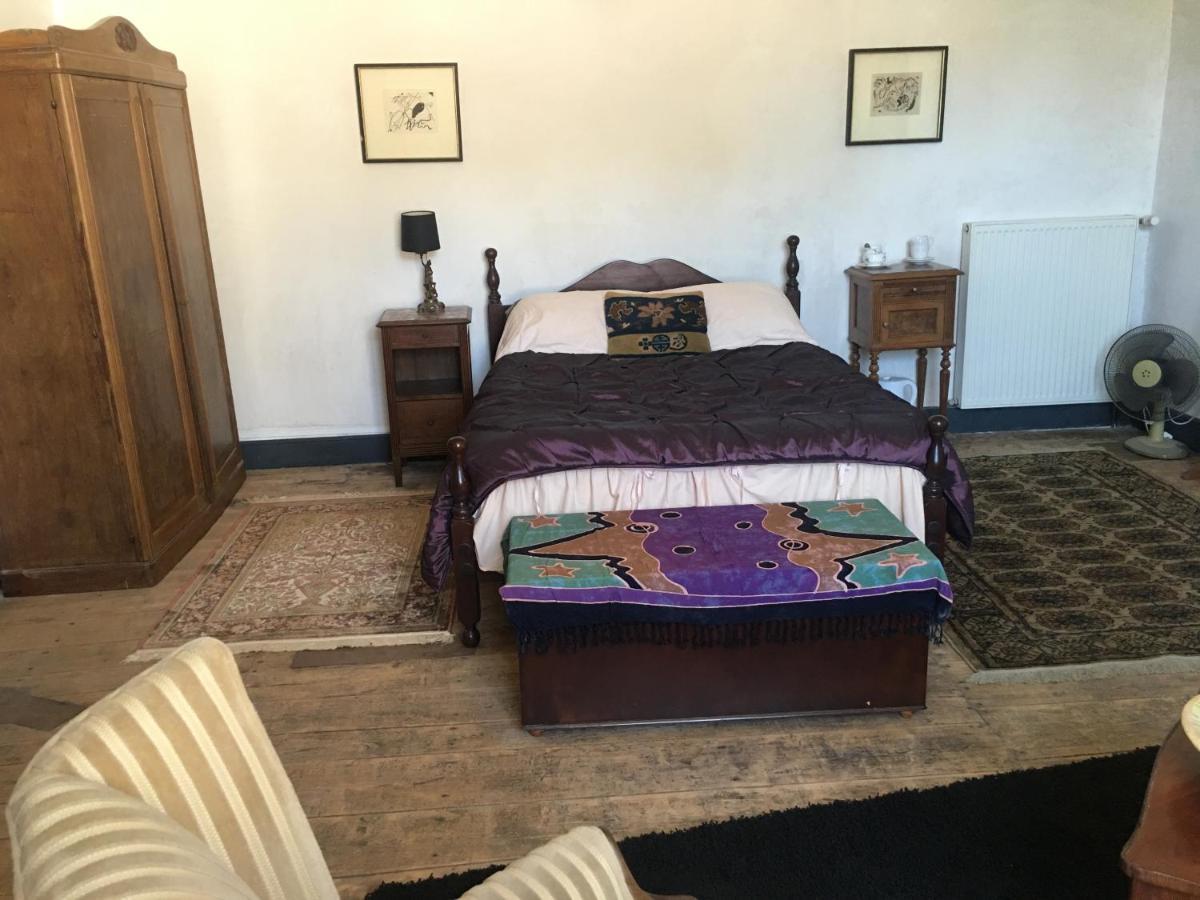 Chambre Sdb Privee Townhouse 26 Chambres D'Hotes Civray Civray  Dış mekan fotoğraf